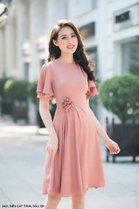 MyDu Shop | Đầm Dự Tiệc MS 2421 – Tay Dún Nhẹ Đính Hoa Hồng Bên Eo Dáng Xòe Tôn Dáng