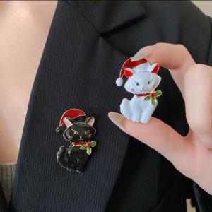 [fenggongshuode] Christmas Vintage Animal Cute Cat Brooches Pins Women Coat Clothing Badges Jewelry Accessries