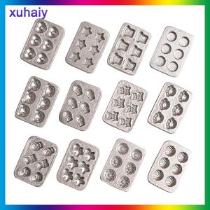 xuhaiy แม่พิมพ์อบเค้กขนาดเล็ก10ชิ้นในบ้านตุ๊กตาสำหรับงานครัวจานขนาดเล็กขนมปังขิงถาดอบรูปหัวใจสำหรับตกแต่งโมเดล