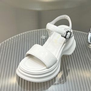 รองเท้าแตะแฟชั่นแบบรูปลิ่มผู้หญิงใหม่ฤดูร้อน