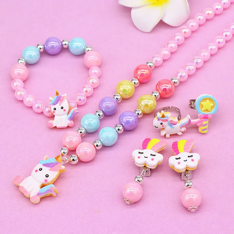 Unicorn necklace on sale kay jewelers