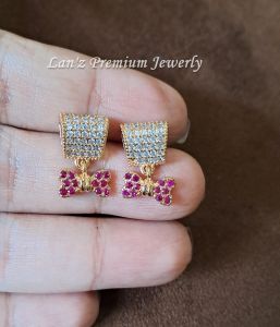 Anting Wanita Tusuk Kotak Pita Pink Kristal Titanium 18K (Emas)