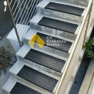 Karpet Karet Lantai Anti Slip Motif Bordes Checker