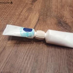 🔥🔥🔥 การเดินทางในช่วงฤดูร้อน2ชิ้นอะแดปเตอร์เติมยาสีฟันปิคนิคตัวแปลงท่อแปรงสีฟันอุปกรณ์ห้องน้ำที่ใช้งานได้จริง