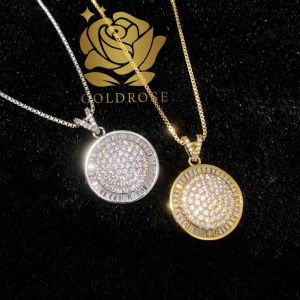 Kalung Titanium Lapis Emas 18k & Permata Swarovski: Keindahan yang Tahan Lama