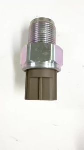 scope OE:499000-6131 8-97318684-1 97318684 98119790 4990006130 Common Rail Fuel Pressure Sensor for Isuzu Holden 4HK1 6HK1 6UZ1 6WG1 9Y3K6