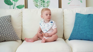 Adjustable Snap Closure Baby Bibs Soft & Highly Absorbent Newborn Burp Cloth Baby Saliva Towel Scarves Newborn Gauze