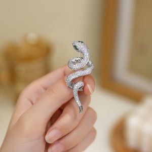 MARGETT Animal Zodiac Snake Brooch Sparkling Minimalist Snake Lapel Pin Vintage Jewelry Rhinestone Collar Pins Small Gifts