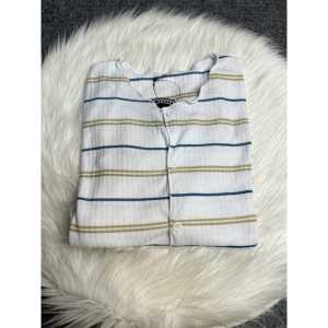 BYE LOVELY - CARDIGAN STRIPE CROP TOP LENGAN PANJANG WANITA PREMIUM / CARDIGAN SALUR CROP TOP PREMIUM BAHAN KNIT / CARDIGAN RAJUT CROP MOTIF