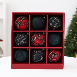 PMO 9Pcs Grid Pattern Plaid Fabric Christmas Ball Set Plastic Vintage Xmas Hanging Balls Kit Mantel Decor Fade Resistant Christmas Bauble Ornament Christmas Tree