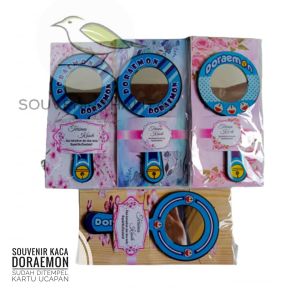 ( Souvenir Thalita) isi: 50pcs KACA CERMIN KARAKTER DORA EMON Kemas Alas Shaby sovenir bermanfaat dan sofenir ulang tahun oleh oleh hadiah pernikahan / kawinan / hajatan cendramata
