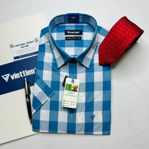 Áo sơ mi cộc tay Việt Tiến kẻ ô 1S6709 - Regularfit vạt ngang