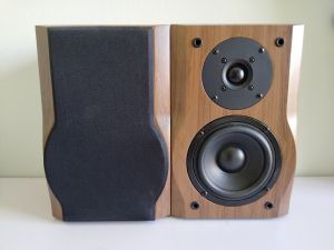 Loa bookshelf kiểm âm đa phương tiện  loa âm bass trầm công suất lớn đem lại không gian giải trí tuyệt vời cho bạn và gia đình