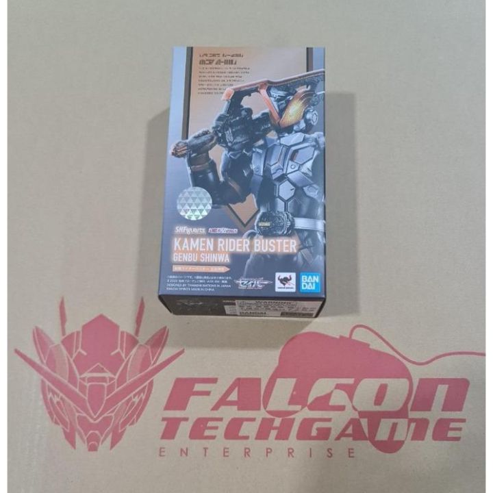 S.H.Figuarts Kamen Rider Buster Genbu Shinwa: Action Figure Da Collezione Bandai Spirits, Da Kamen Rider Saber, Con Spada Dogouken Gekido E Accessori
