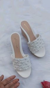 Dép xuồng Nữ. Quai  bản ngang  cao  9p.KA 69_D 8222
