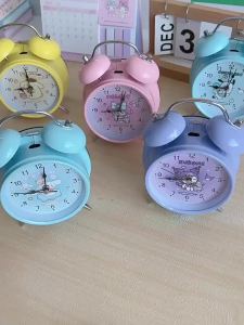 1PC Sanrio Cartoon alarm clock Mymelody Kuromi Cinnamoroll Pochacco Pom pom purin creative bedroom bedside small alarm clock living room digital plastic clock student shuangling