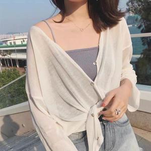 เสื้อคลุมแบรนด์ Chili\_k❤️k❤️ สำหรับกันแดดกันลม กระดูม เนื้อผ้าดี สวยมาก คาร์ดิแกน แขนยาว 0639