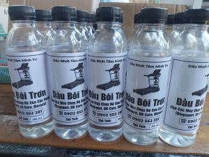hàng chiết lẻ tiện lợi Dầu nhờn dùng cho máy chạy bộ chai lẻ 300 ml