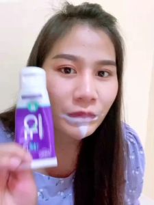 ยาสีฟันสมุนไพรCF สูตรเข้นข้น ช่วยรักษาฟันโยกเหงือกบวมเหงือกอักเสบเลือดออกตามไรฟันช่วยระงับกลิ่นปากช่วยกำจัดหินปูนปูนที่เก