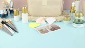 Hanging Toiletry Bag For Women Waterproof Travel Makeup Organizer Beige    4 Compartments Hanging Hook Travel Wash Bag with Handle Waterproof Nylon Fold-out Design for Summer Camp 9.4x3.5x18 Inch