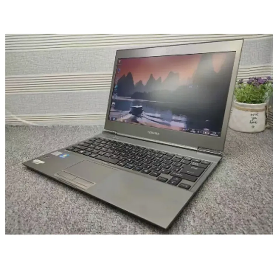 R634/L　wn11 Core i5 Latitude 3440 14