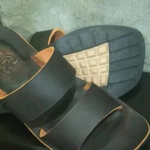 Sandal Pria Kulit Asli: Desain Kasual & Nyaman