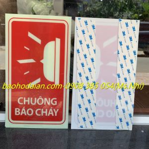 Biển báo chuông báo cháy chất liệu nhựa PVC dạ quang