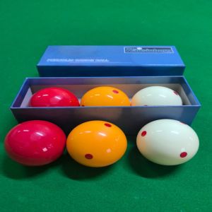 Billiard Carom Balls 5A Red Dot Balls Set of Three Red Dot Carom Balls 61.5mm  Wholesale Precision Crafted