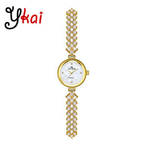 Ykai นาฬิกาแฟชั่นผู้หญิงนาฬิกาควอทซ์กันน้ำสายสแตนเลสสตีลลำลองนาฬิกาควอทซ์หรูหราเพชรประดับพลอยเทียมสุดหรูสีทองเงินทรงกลม1435
