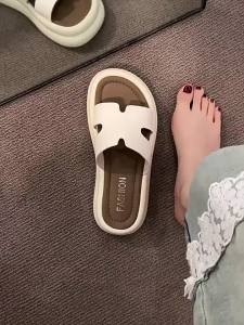 [Free Shipping] WomenS Summer Sandals 2025 New Style Suitable For Wearing With Dresses Thick-Soled Beach Sandals Fashionable Slip-On Sandals