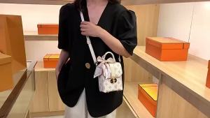 New mobile phone cosmetics storage bag womens one shoulder crossbody small bag fashion trend smal