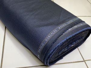 BAHAN KAIN MENGKILAP/GLOSSY MOTIF SETELAN ATAS BAWAH BAHAN WOOL TEBAL