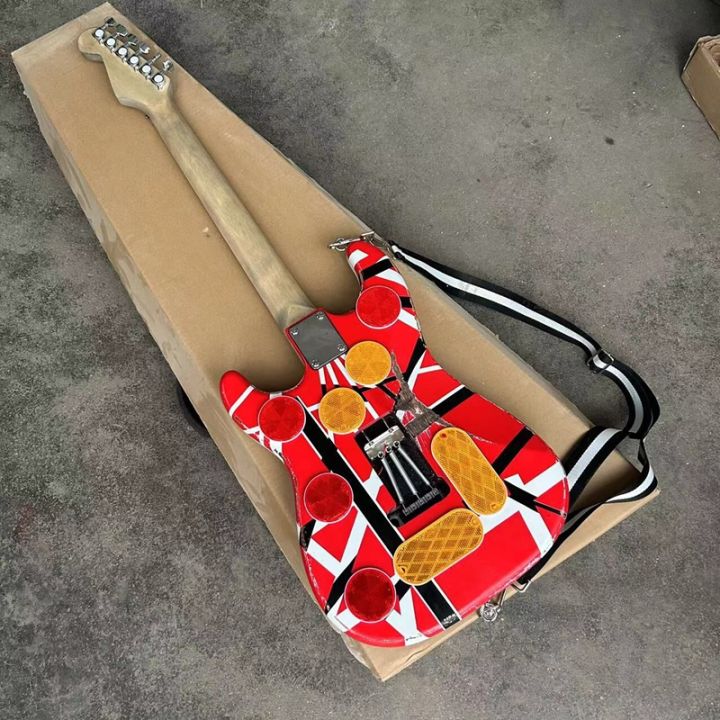 Relic%20Aged%20EVH%20Eddie%20Van%20Halen%20Wolf%20Guitar%20Music%20Man%20Ernie%20Ball%20Axis%20Smoke%20Hot%20Style%20Vintage%20Electric%20Guitar%20Professional%20Guitar%20-%20Image%203