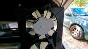 พัดลมหมอน้ำ TOYOTA WISH 2004-2009 พร้อมโครงยก สภาพดี 1 เดือน แท้