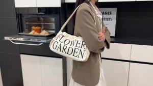 เอสที3520# ส่งในไทย กระเป๋าแฟชั่นสตรีหลากสี อักษรอังกฤษอินเทรนด์ สะพายข้างสะพายไหล่ ความจุมาก