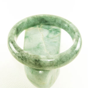 หายากกำไลวงใหญ่ กำไลข้อมือหยกแท้ทรงท้องปลิง สีเขียวเทา ขนาดวงใน 67.5 ไซส์ใหญ่ หยกพม่า ลายสวยตามธรรมชาติ ควรค่าแก่การครอบครอง