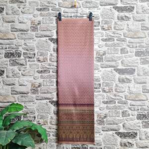 252.ผ้าฝ้าย ผ้าทอทั้งผืน ลายยกดอกบัวตอง สีแดงก่ำ