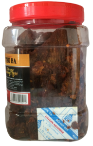 Hũ 500 gram Thịt Khô bò miếng thơm ngon Thu Ba Đặc sản hiệu Thu Ba Quảng Ngãi làm thủ công chất lượng cay vừa ăn. Beef jerky from Central Vietnam
