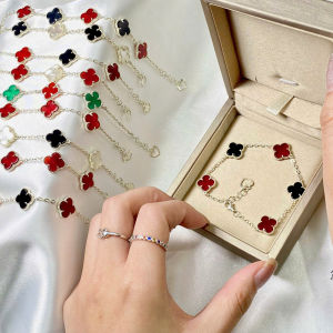 vòng tay nữ cỏ 4 lá đá mã não mix 4 lá đá xà cừ tự nhiên lắc tay đá phong thuỷ trang sức thiết kế đủ hoá đơn thẻ bảo hành