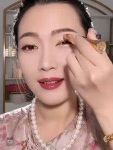 Eyeshadow Stick / 3 In 1 Eye Shadow Laziness Eyeshadow Stick Waterproof Pearl Shimmer Smudge Proof