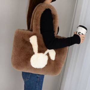 กระเป๋าทรงสี่เหลี่ยมมีหูหิ้วสะพายไหล่หัวกระต่ายกำมะหยี่น่ารักขนาดใหญ่กระเป๋าสะพายไหล่ข้างเดียวดีไซน์แบบกระดุมแม่เหล็กแฟชั่นเข้ากับทุกชุด