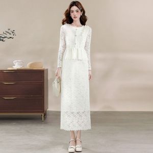 แฟชั่นแขนยาวลูกไม้เสื้อกระโปรงชุดผู้หญิงใหม่แฟชั่น ruffled ลูกไม้แขนยาวด้านบนสะโพกกระโปรงสองชิ้นชุด