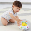 Skip Hop Explore & More Follow Bee Crawl Toy ของเล่นเคลื่อน ช่วยให้ลูกน้อยฝึกคลานตาม พร้อมแสงไฟระยิบระยับ. 