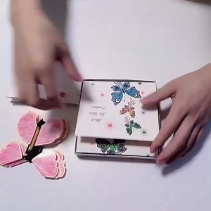 Flying Butterflies Theme Gift Box Butterfly Explosions Surprises Box for Birthdays and Special Occasion Party Supplies