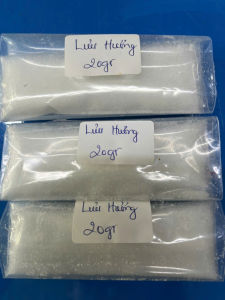 LƯU HƯƠNG DÙNG TRONG NƯỚC GIẶT (20G)là chất bám dính vào sợi vải giúp quần áo lưu hương sau khi giặt