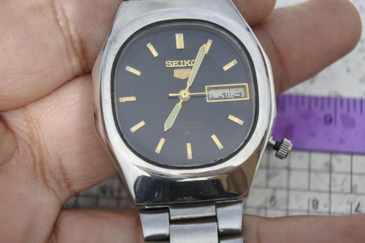 Seiko 5 day store date automatic