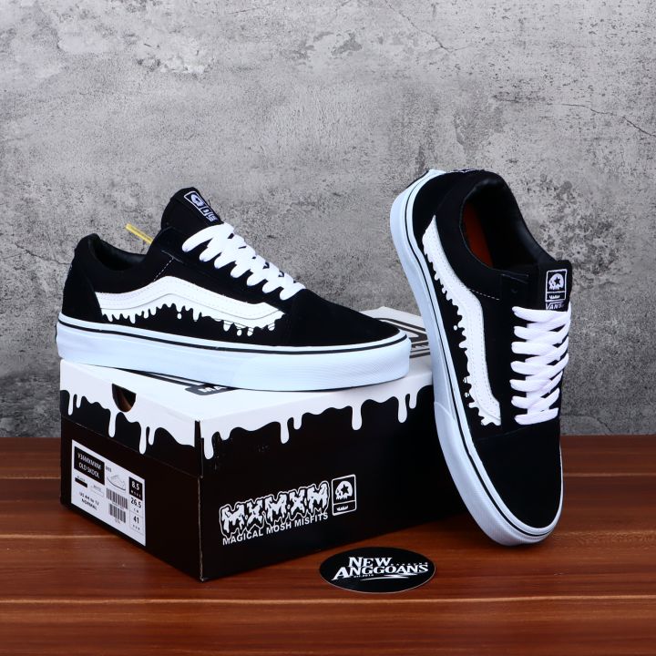 Sepatu Vans Old school Skool X Magical Mosh Misfits Black