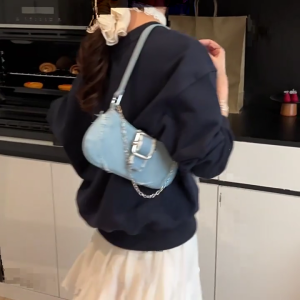 Shoulder Purse With Metallic Chain Decoration Casual Outfit Handbag Spacious Travel Underarm Bag For Daily Essential