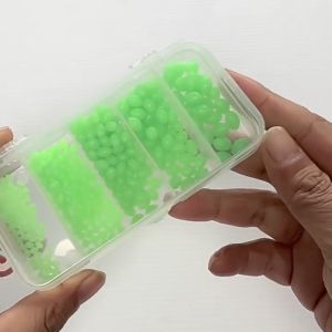 400pcs Oval Soft Rubber Glowing Luminous Fishing Beads Sink Treble Hook Beads Bait Olive Beads Fluorescent Night Light Plastic Bait Bead Set with Anti-collision Beads and Protective Beads