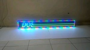 Running Teks Berwarna 140x20 cm Setting & Edit by Wi-Fi HP Auto On/Off Auto Redup/Terang Praktis Cepat Keren Bonafide Doso Solo LED